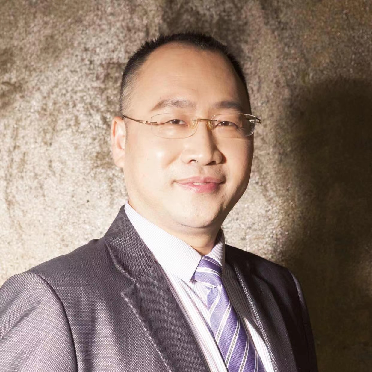 机组电池代理 刘总